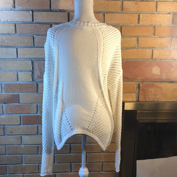 Shark bite sides open knit sweater - Picture 5 of 6